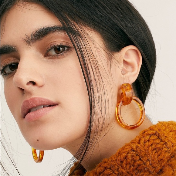 Free People Jewelry - Free People resin earring in Beige